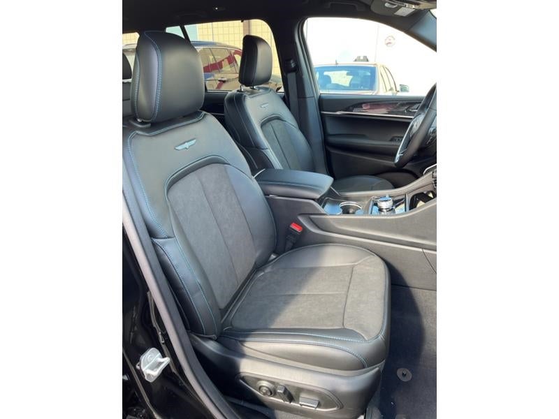 2025 Jeep Grand Cherokee 4xe Trailhawk