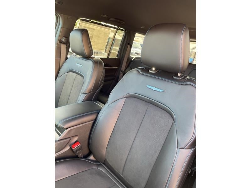 2025 Jeep Grand Cherokee 4xe Trailhawk