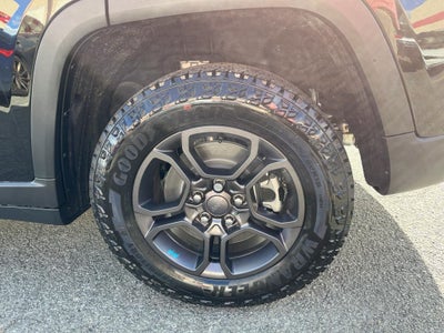 2025 Jeep Grand Cherokee 4xe Trailhawk