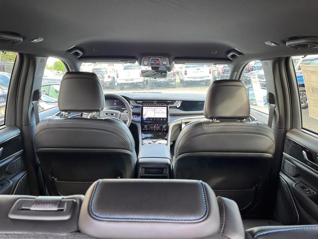 2025 Jeep Grand Cherokee 4xe Trailhawk