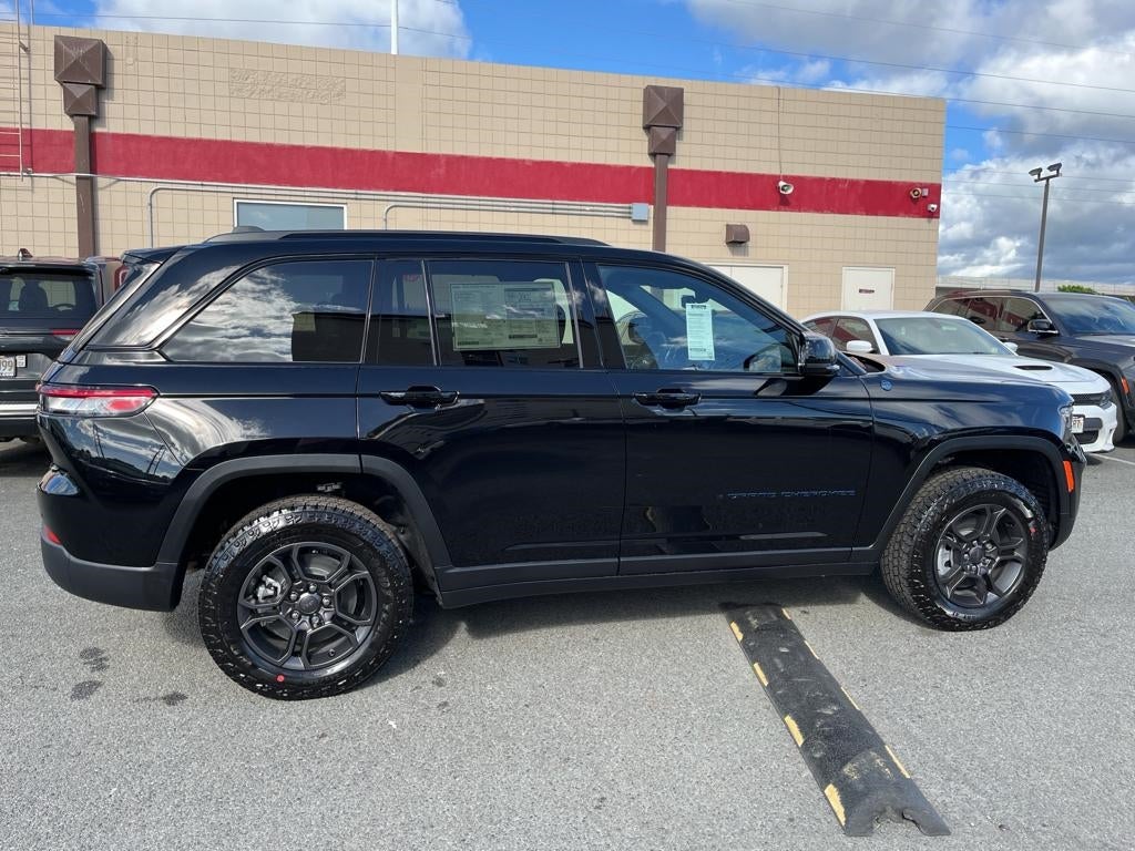 2025 Jeep Grand Cherokee 4xe Trailhawk