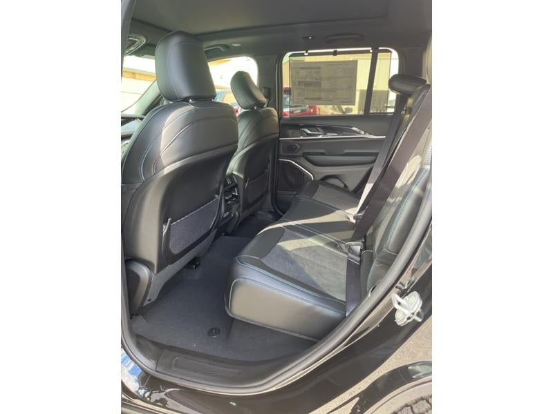 2025 Jeep Grand Cherokee 4xe Trailhawk