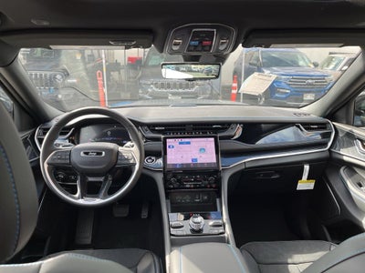 2025 Jeep Grand Cherokee 4xe Trailhawk