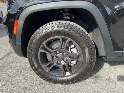 2025 Jeep Grand Cherokee 4xe Trailhawk