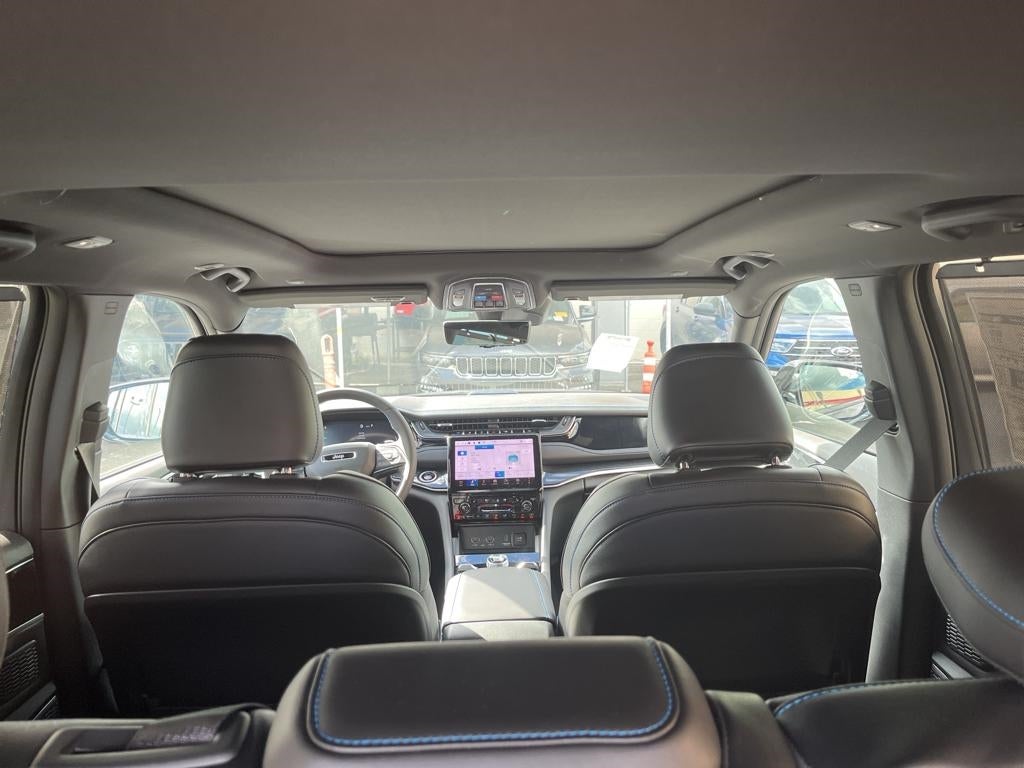 2025 Jeep Grand Cherokee 4xe Trailhawk