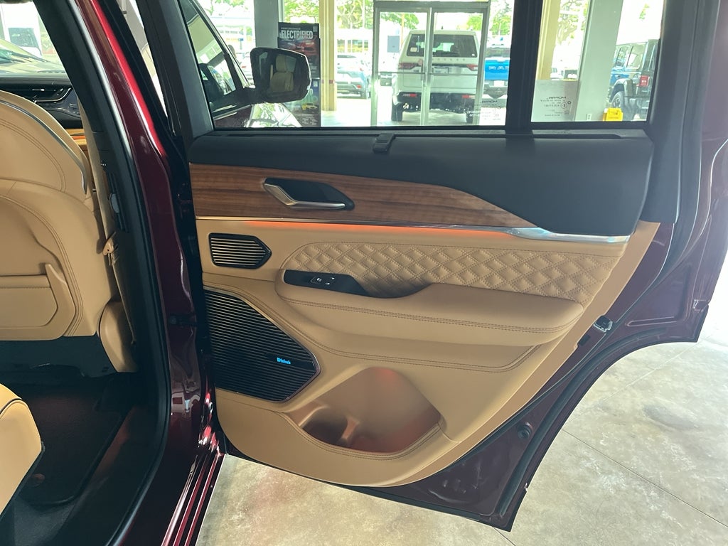 2025 Jeep Grand Cherokee 4xe Summit Reserve