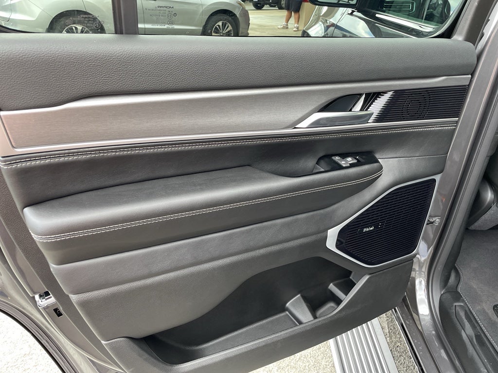 2026 Jeep Grand Wagoneer Limited Altitude