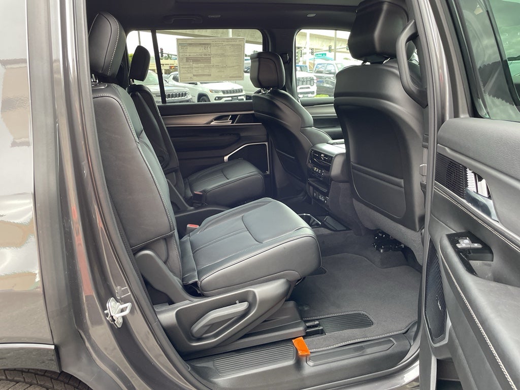 2026 Jeep Grand Wagoneer Limited Altitude