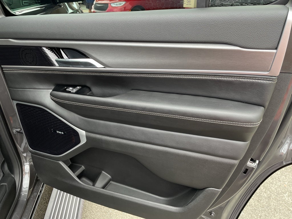 2026 Jeep Grand Wagoneer Limited Altitude