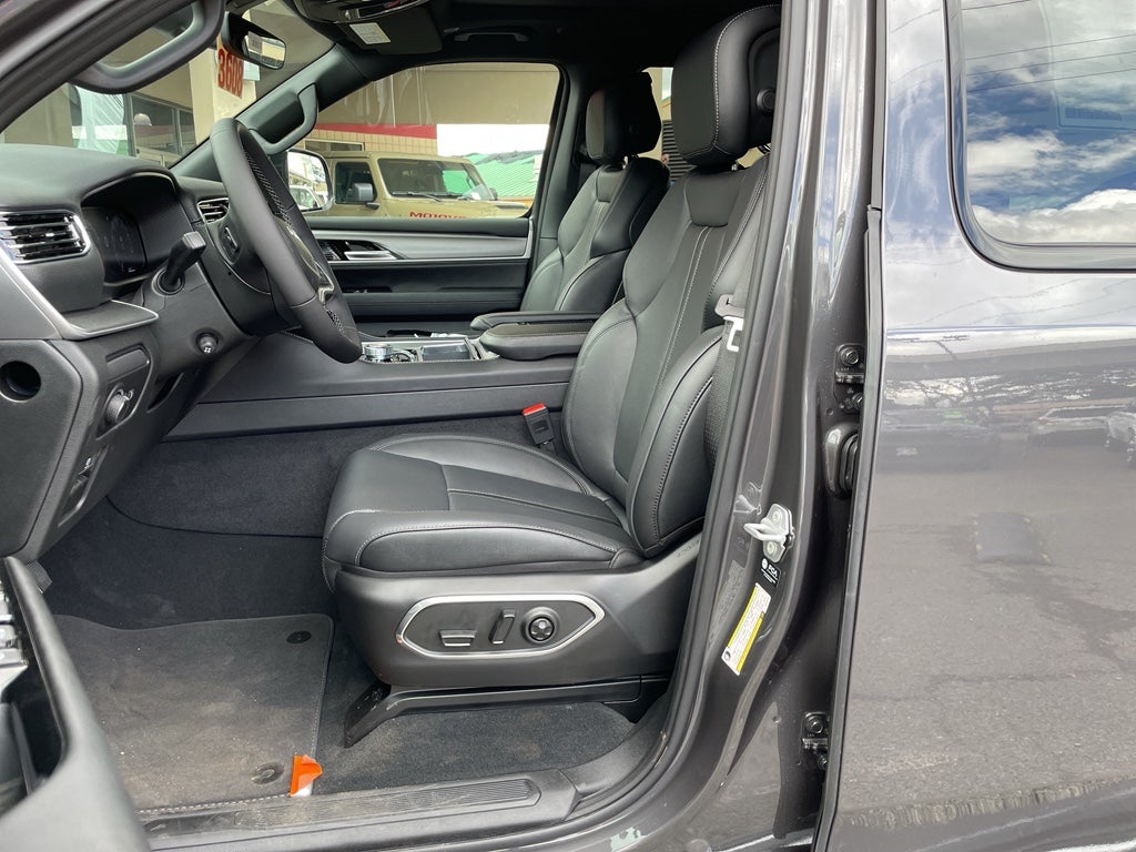 2026 Jeep Grand Wagoneer Limited Altitude