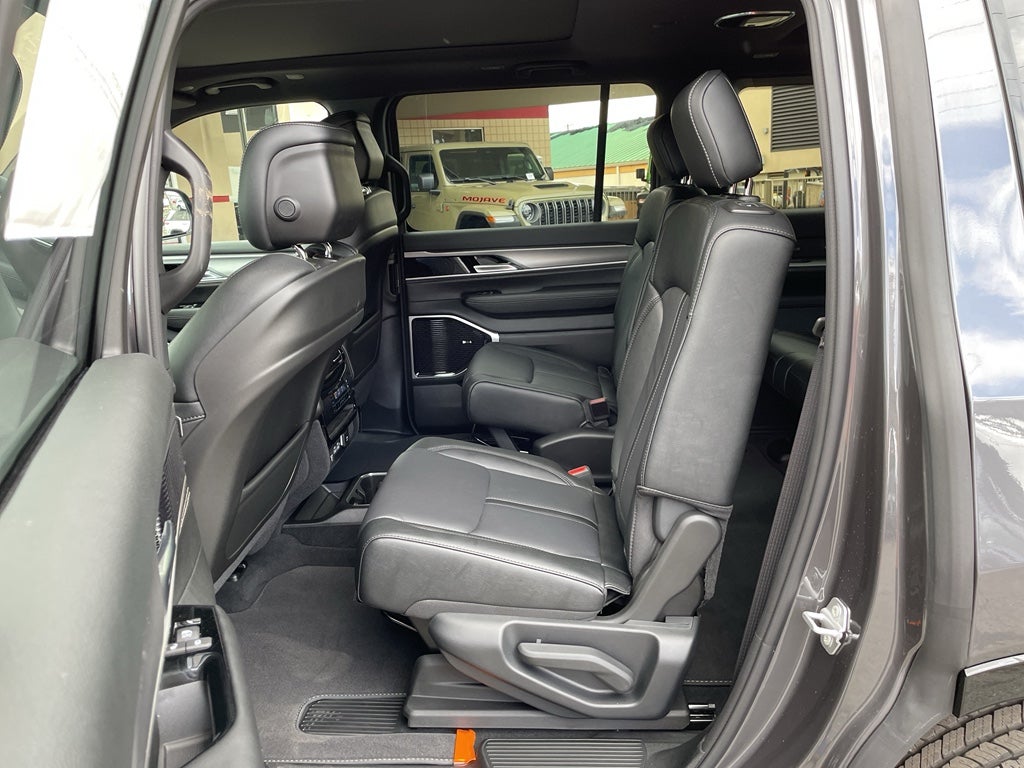 2026 Jeep Grand Wagoneer Limited Altitude