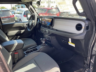 2026 Jeep Gladiator Sport