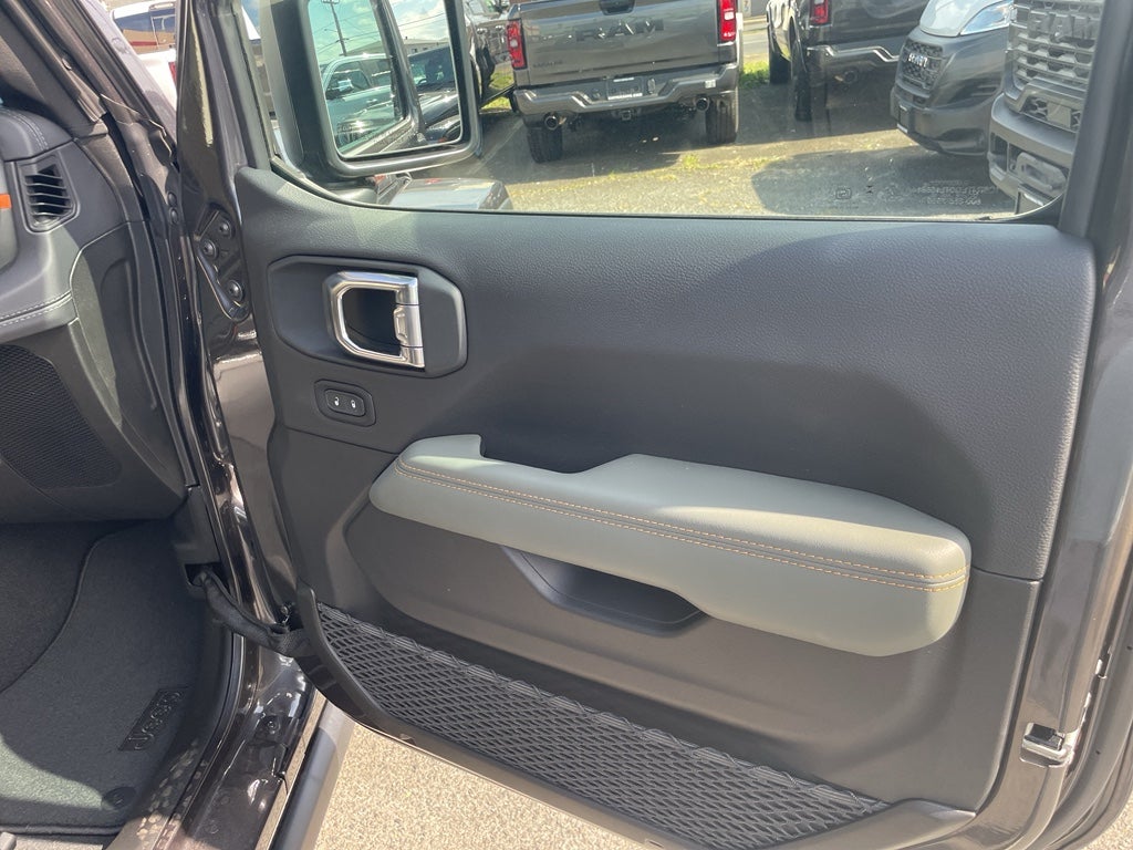 2026 Jeep Gladiator Mojave X