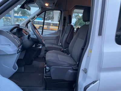 2019 Ford Transit Wagon XLT