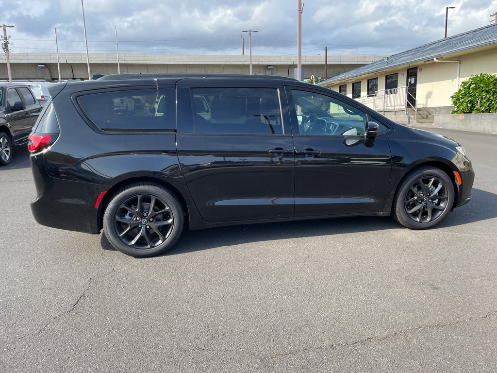 2026 Chrysler Pacifica Limited