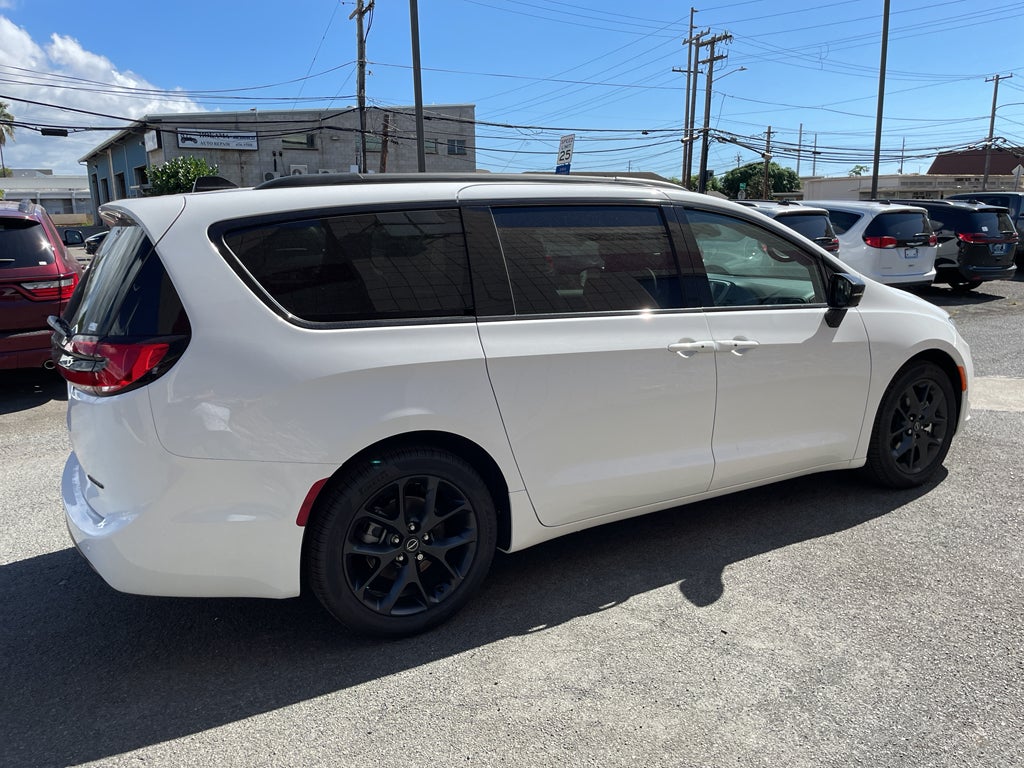 2026 Chrysler Pacifica Limited