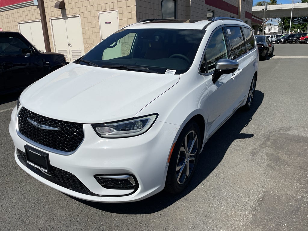 2026 Chrysler Pacifica Pinnacle