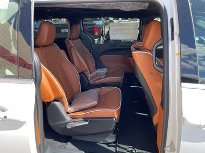 2026 Chrysler Pacifica Pinnacle