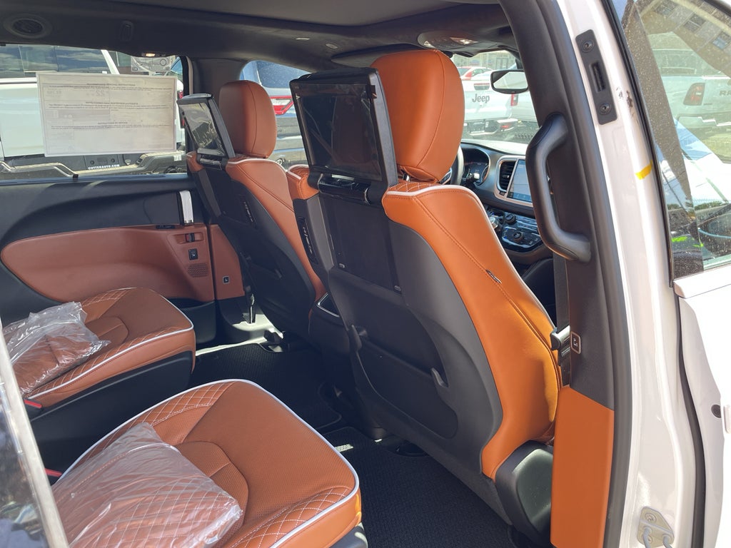 2026 Chrysler Pacifica Pinnacle