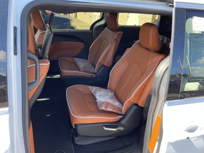 2026 Chrysler Pacifica Pinnacle