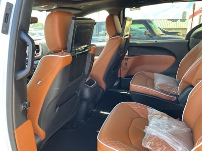 2026 Chrysler Pacifica Pinnacle