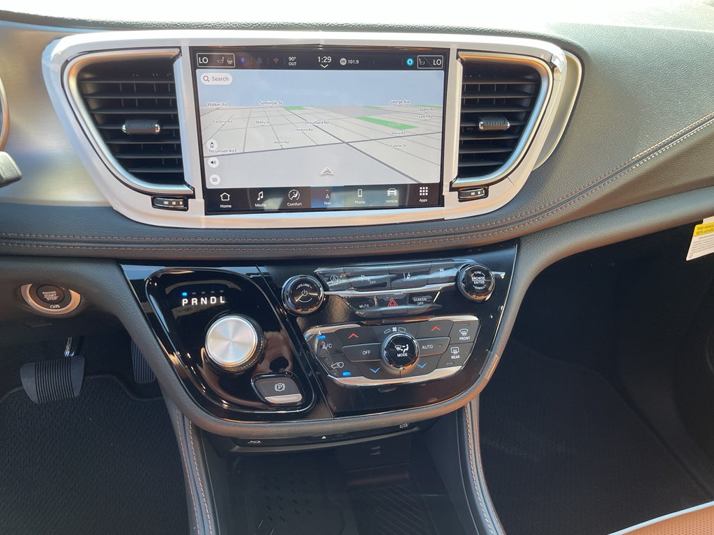 2026 Chrysler Pacifica Pinnacle