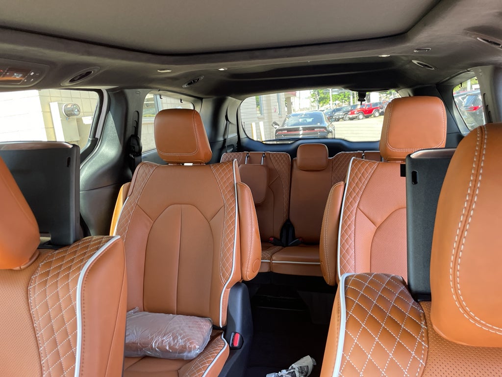 2026 Chrysler Pacifica Pinnacle