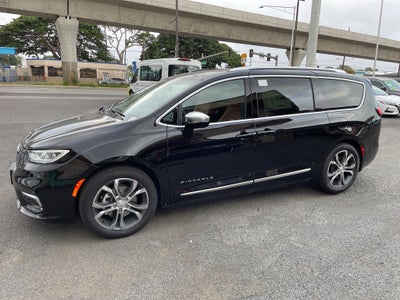 2026 Chrysler Pacifica Pinnacle