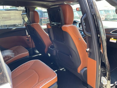 2026 Chrysler Pacifica Pinnacle