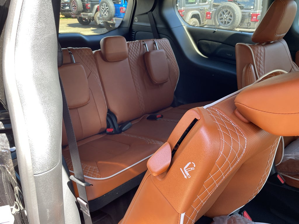 2026 Chrysler Pacifica Pinnacle