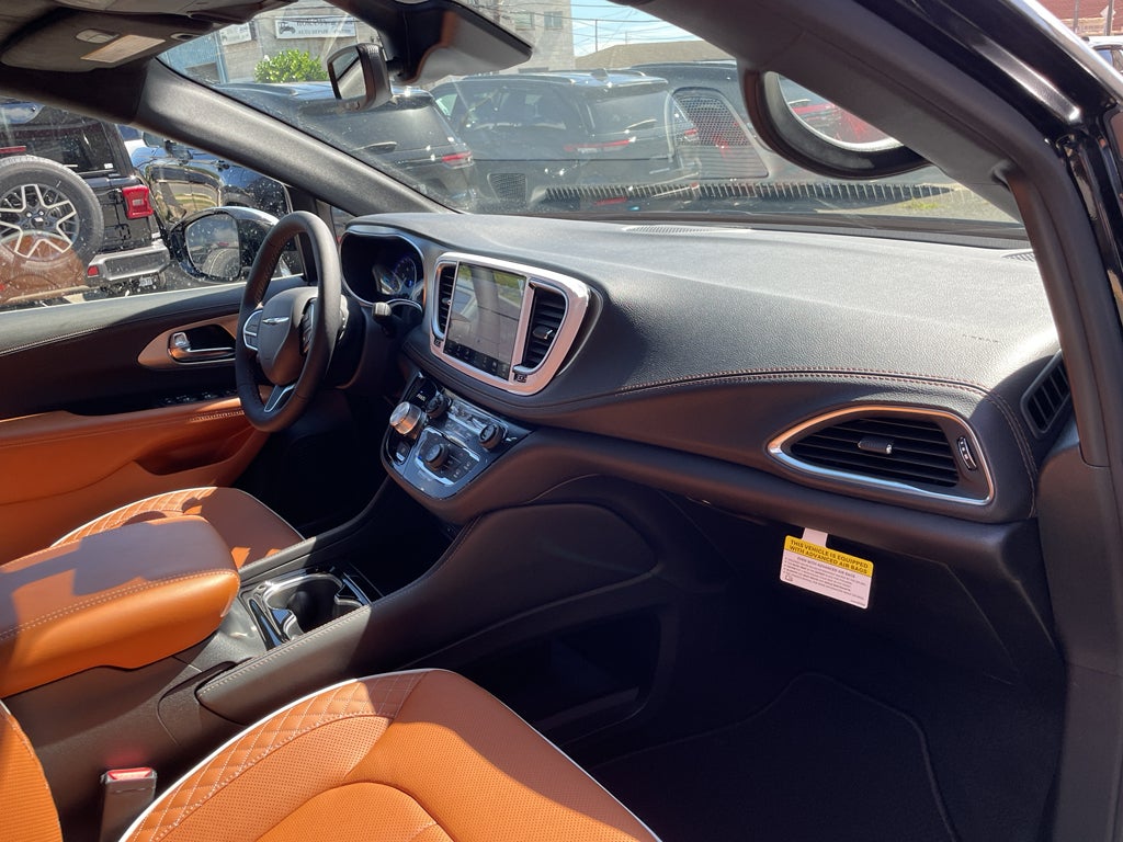 2026 Chrysler Pacifica Pinnacle