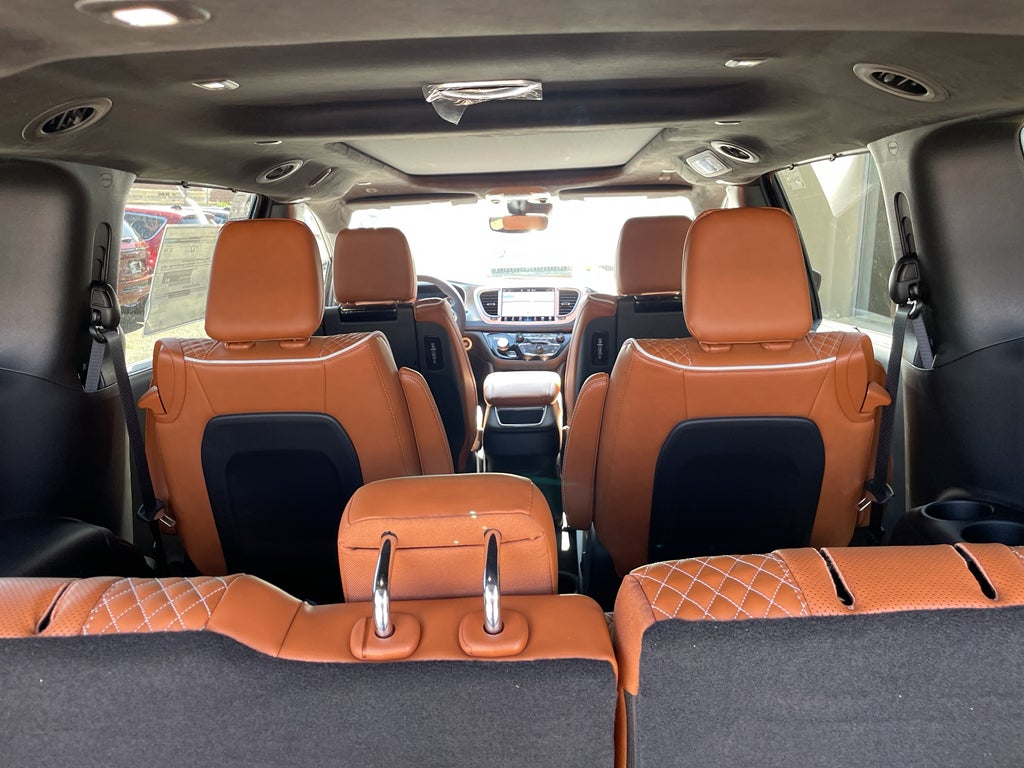 2026 Chrysler Pacifica Pinnacle