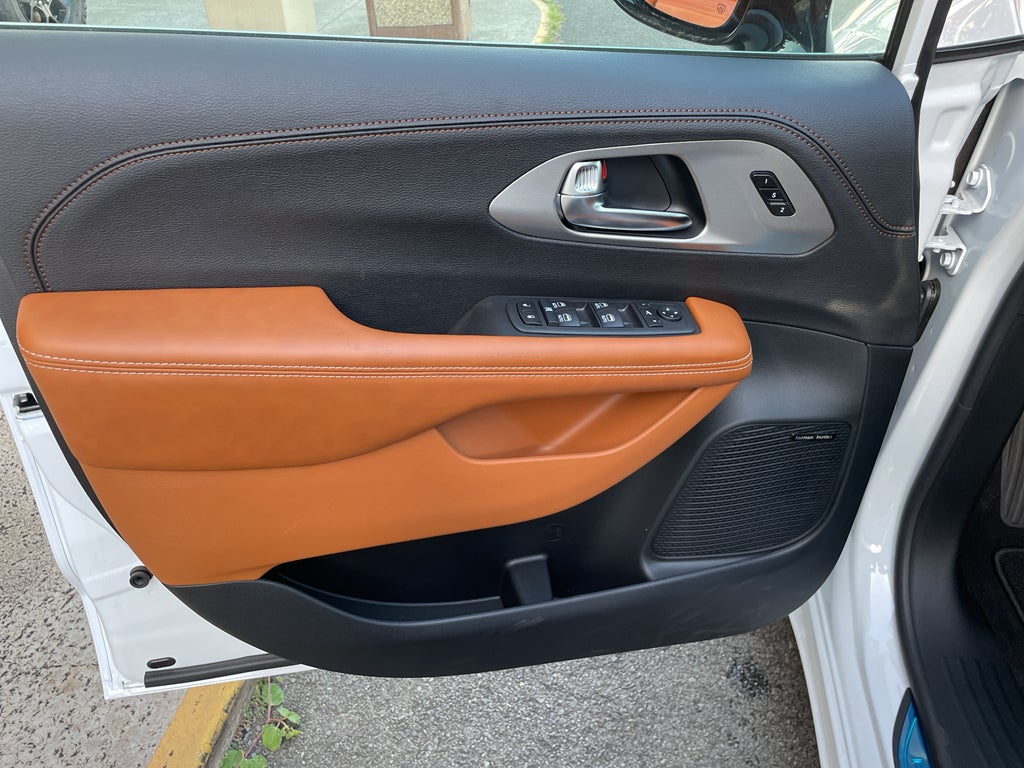 2026 Chrysler Pacifica Pinnacle