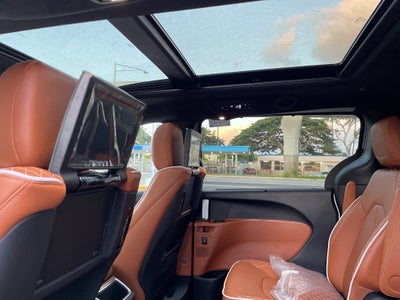 2026 Chrysler Pacifica Pinnacle