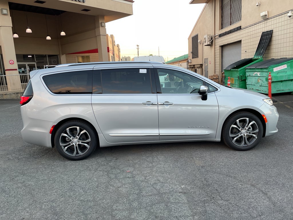 2026 Chrysler Pacifica Pinnacle