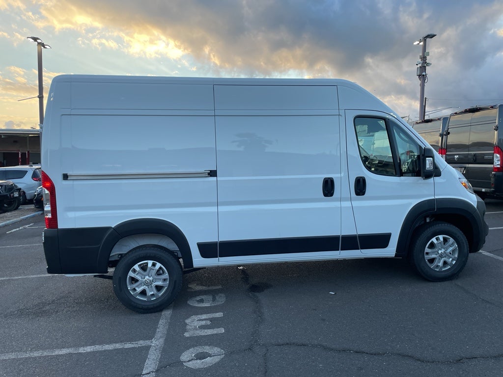 2026 RAM ProMaster 1500 SLT