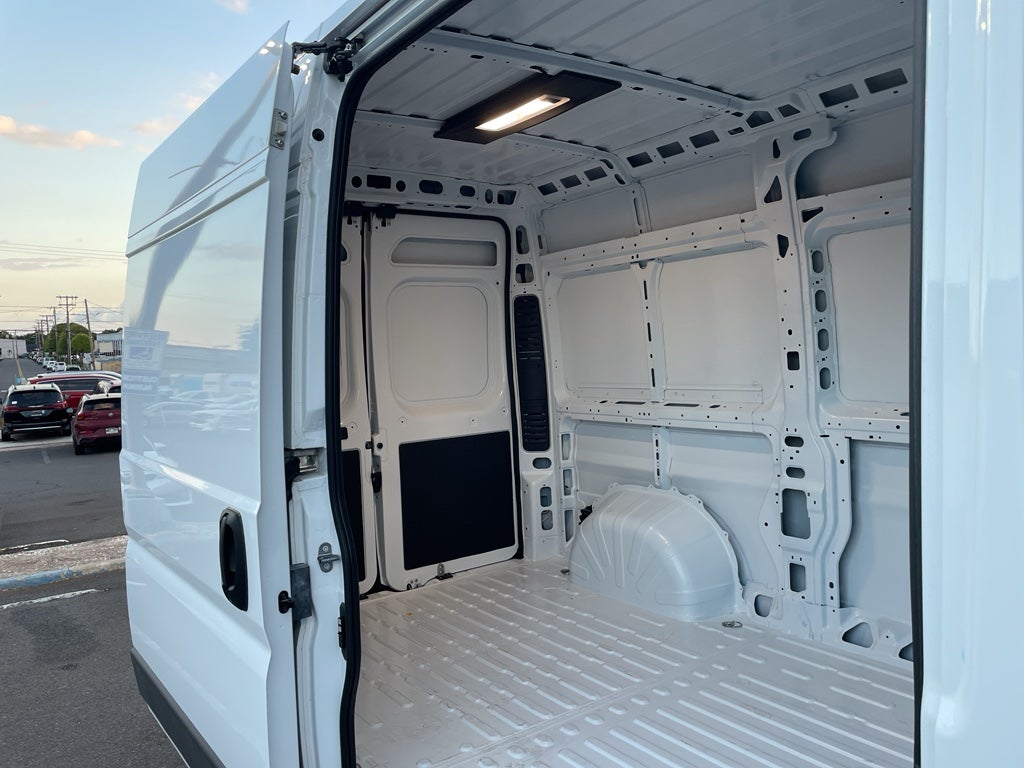 2026 RAM ProMaster 1500 SLT