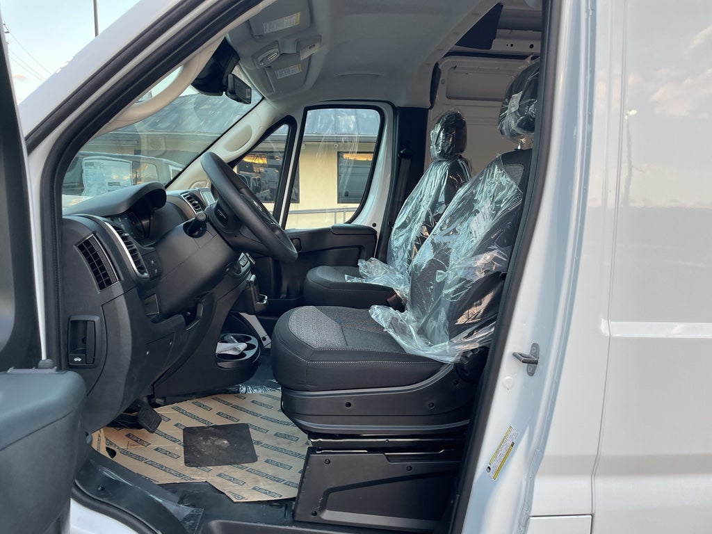 2026 RAM ProMaster 1500 SLT