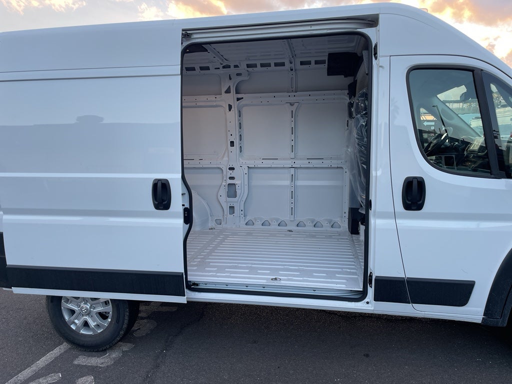 2026 RAM ProMaster 1500 SLT
