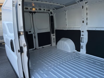 2025 RAM ProMaster 2500 Tradesman