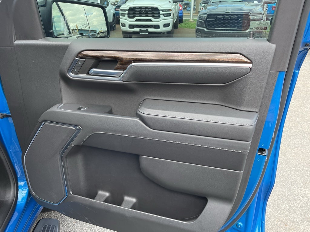 2023 GMC Sierra Elevation