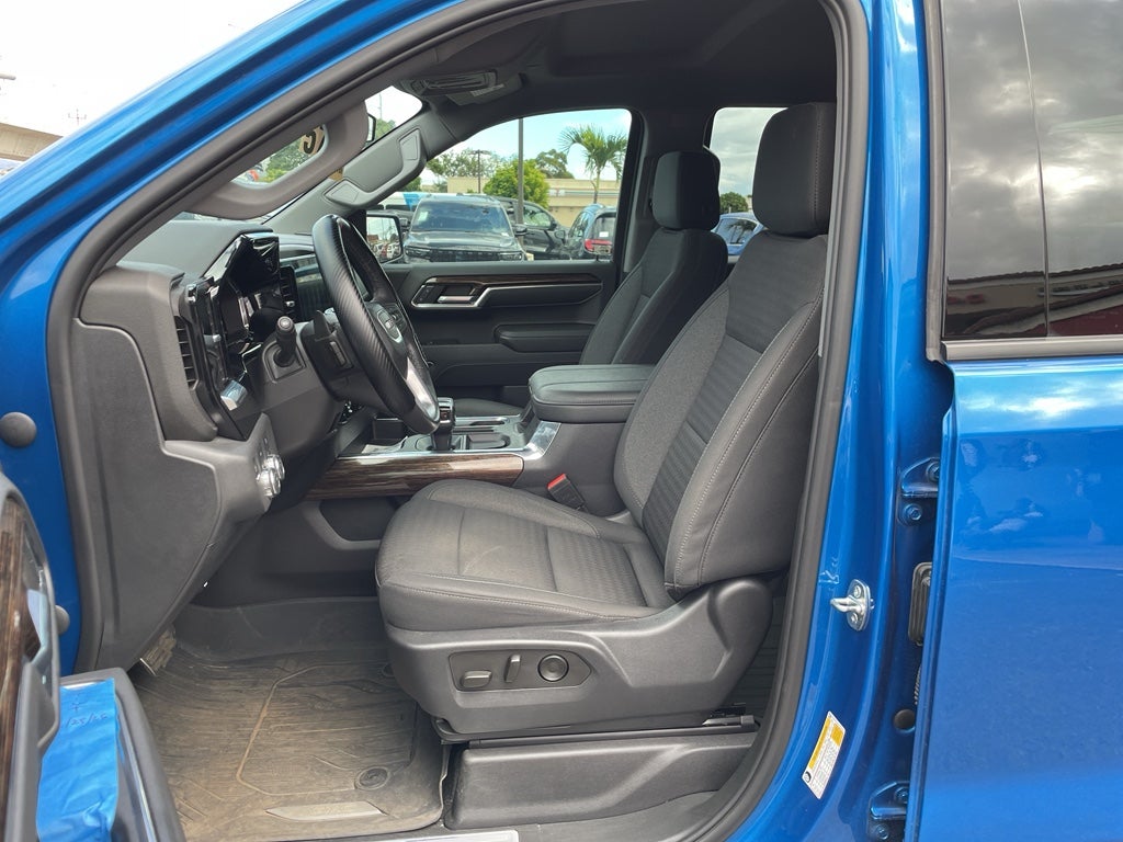 2023 GMC Sierra Elevation