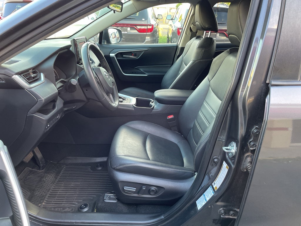 2022 Toyota RAV4 Hybrid XLE Premium