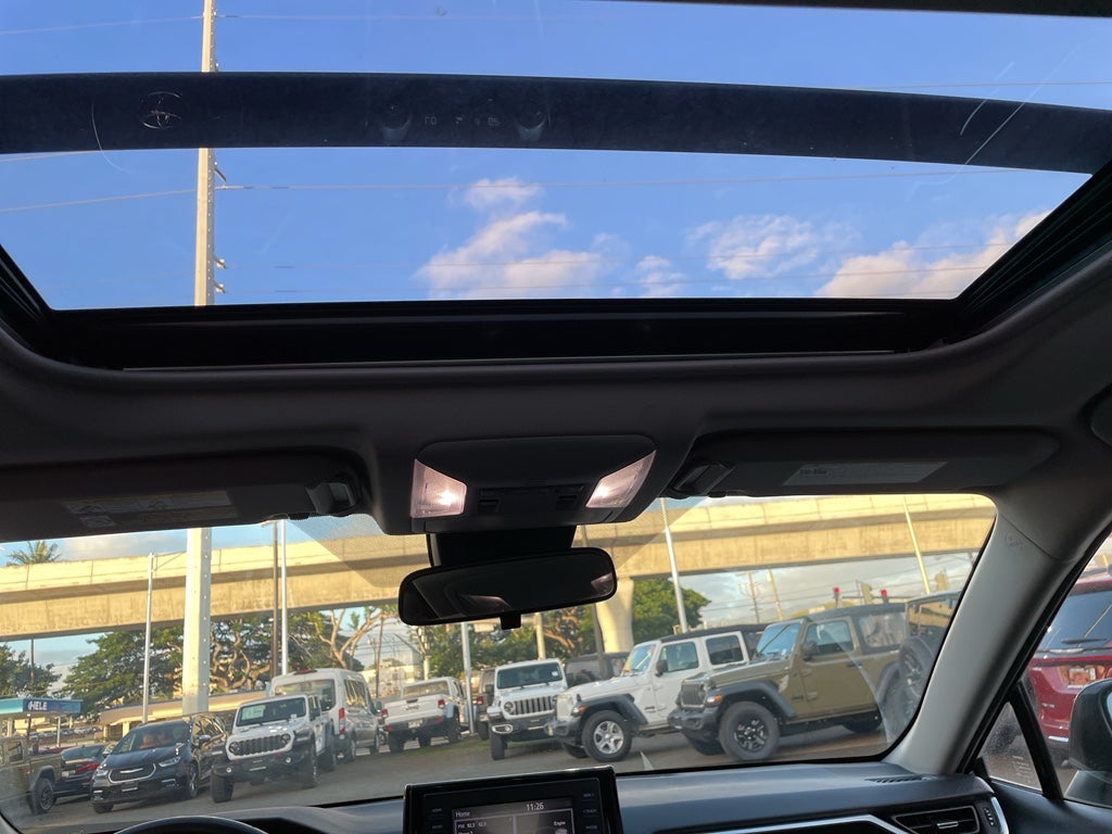 2022 Toyota RAV4 Hybrid XLE Premium