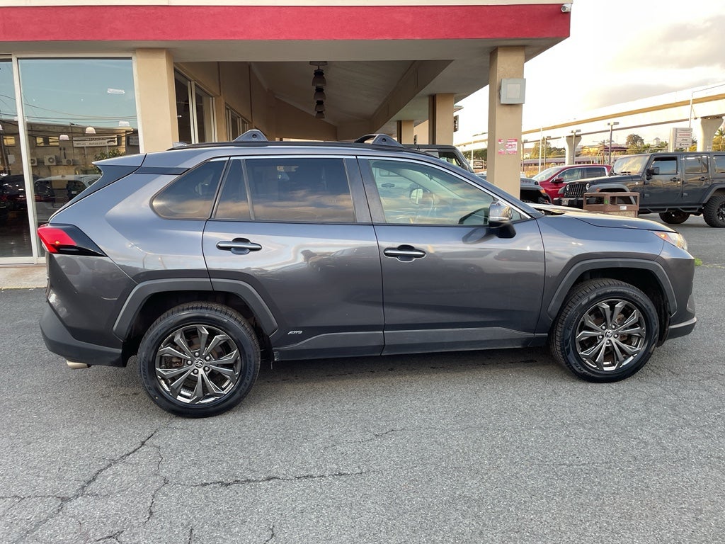 2022 Toyota RAV4 Hybrid XLE Premium