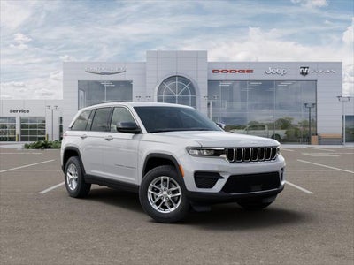 2025 Jeep Grand Cherokee GRAND CHEROKEE LAREDO X 4X2