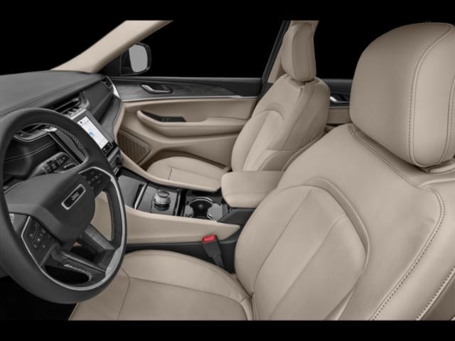 2025 Jeep Grand Cherokee GRAND CHEROKEE LAREDO X 4X2