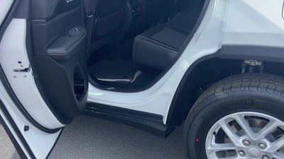 2025 Jeep Grand Cherokee GRAND CHEROKEE LAREDO X 4X2