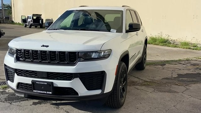 2026 Jeep Grand Cherokee GRAND CHEROKEE LAREDO ALTITUDE 4X2