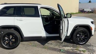 2026 Jeep Grand Cherokee GRAND CHEROKEE LAREDO ALTITUDE 4X2